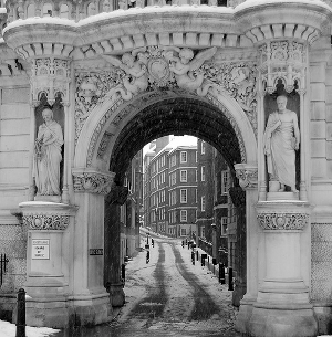 Louise Blackwood's fantastic photo of Middle Temple Lane in the snow